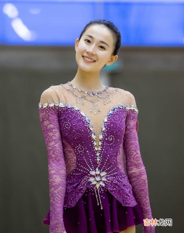 孙杨张豆豆疑似已婚？两人戴同款戒指，曾同回老家姿势亲密见父母