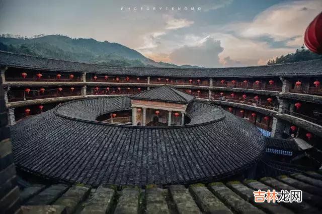 人间正道是沧桑，摔倒爬起是坚强，问心无愧是善良