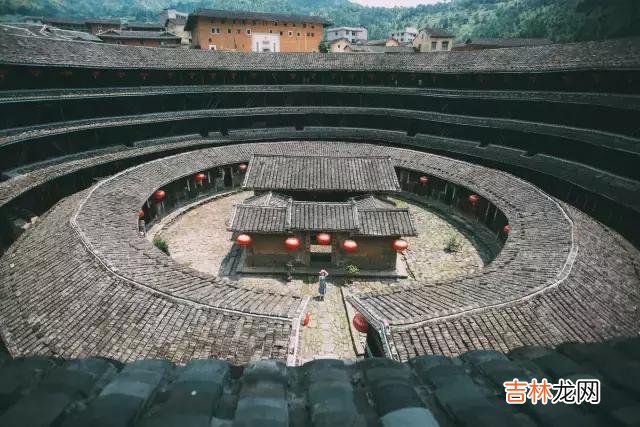 人间正道是沧桑，摔倒爬起是坚强，问心无愧是善良
