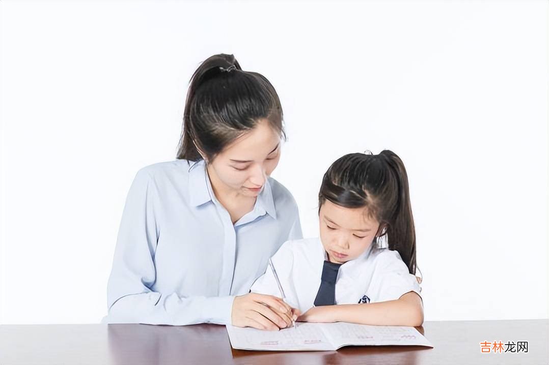 光教育孩子还不够,设立家规和孩子一起遵守,亲子方能共同成长
