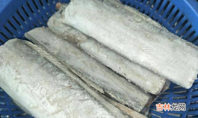 外婆用了30年的炸带鱼方法，5分钟上桌，外酥里嫩，不掉皮不粘锅