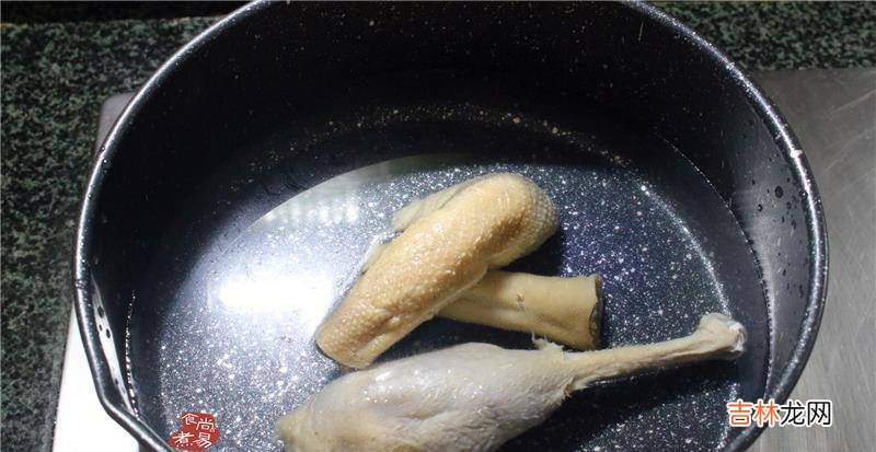 午餐只做了一道菜，婆婆却吃了1大碗，还说：比吃外卖强多了