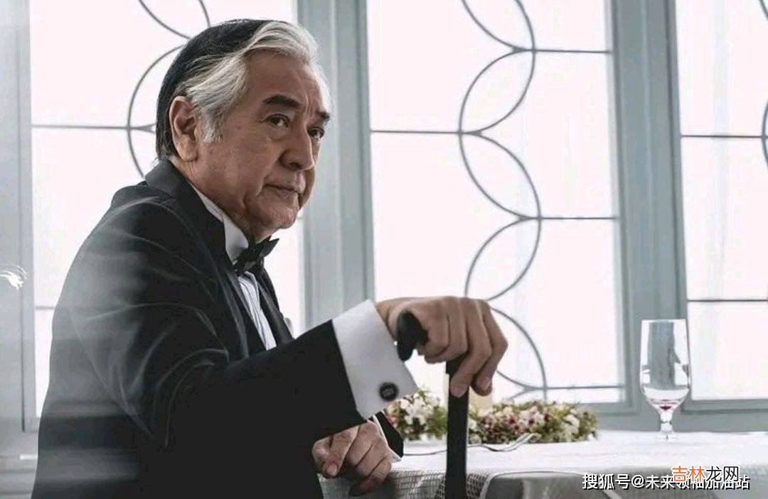 为十年以后活着，你就会充满力量.