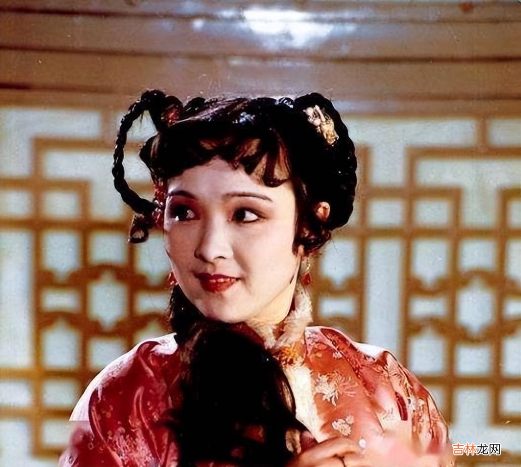 薛宝琴，红楼梦中熠熠发光的女子，也是我们培养女孩子的方向