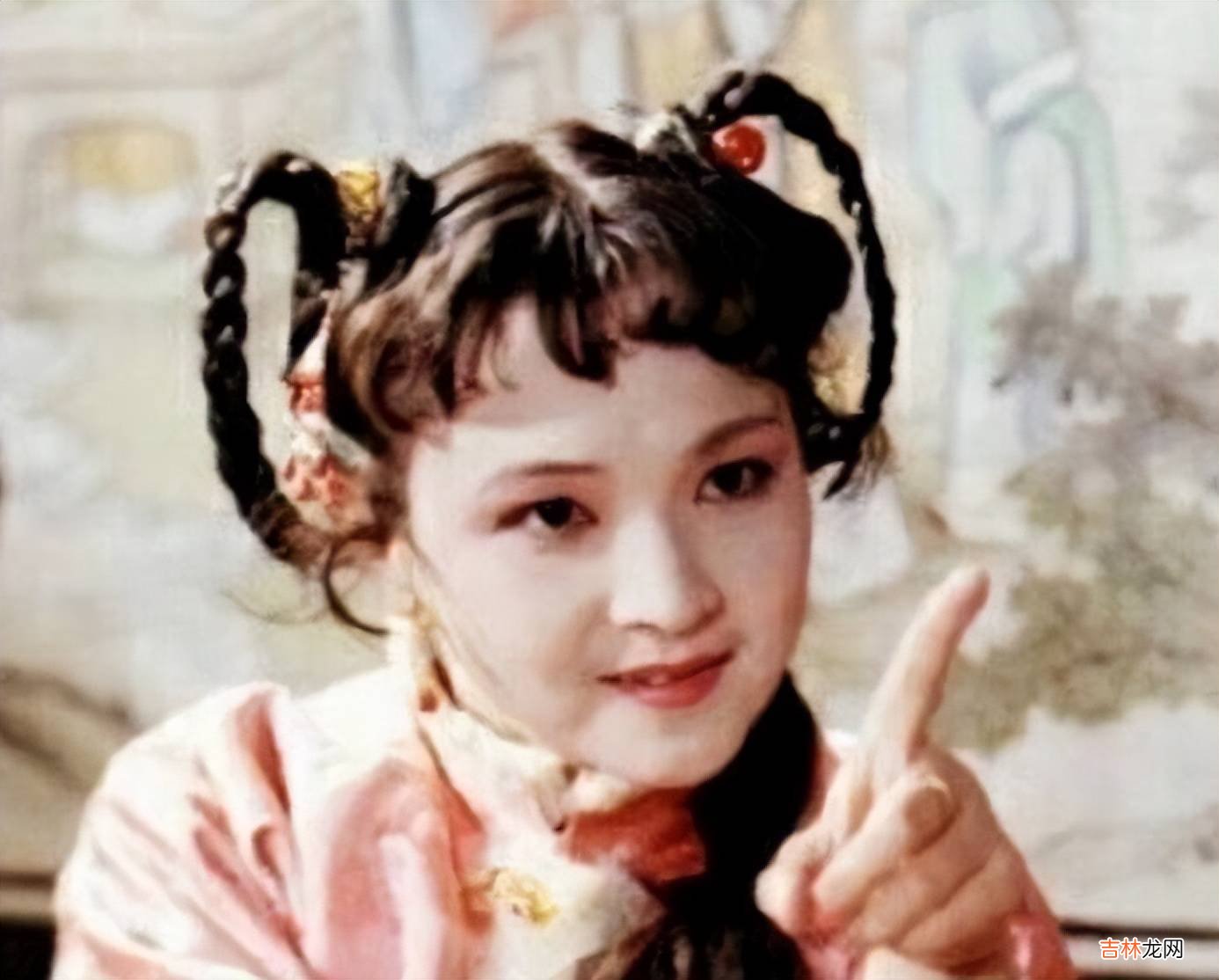 薛宝琴，红楼梦中熠熠发光的女子，也是我们培养女孩子的方向