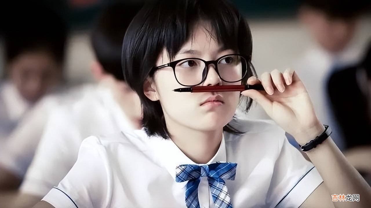 孩子叛逆逃学，老母亲冷战处理，事实证明：和孩子较劲最没用