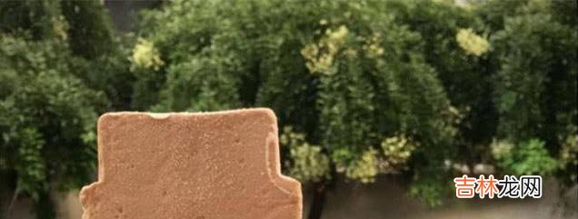 那些嘴上说难忘,实际早已记不清的零食,00后一个没见过