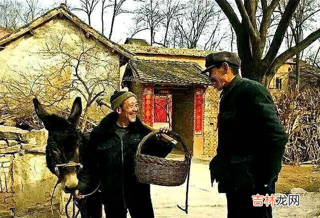 一件传家之宝，被借走30年为何不还？宝物最终应该归谁所有？