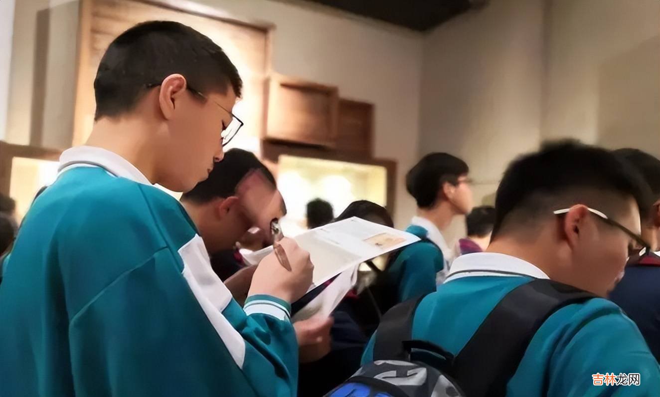 高考后才发现,经常补课和从不补课的学生,差距不是一星半点