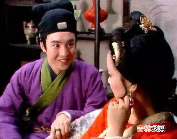“亲嫂子，等死我了！”写出了贾瑞怎样的青春？飞蛾扑火的爱至死不悔