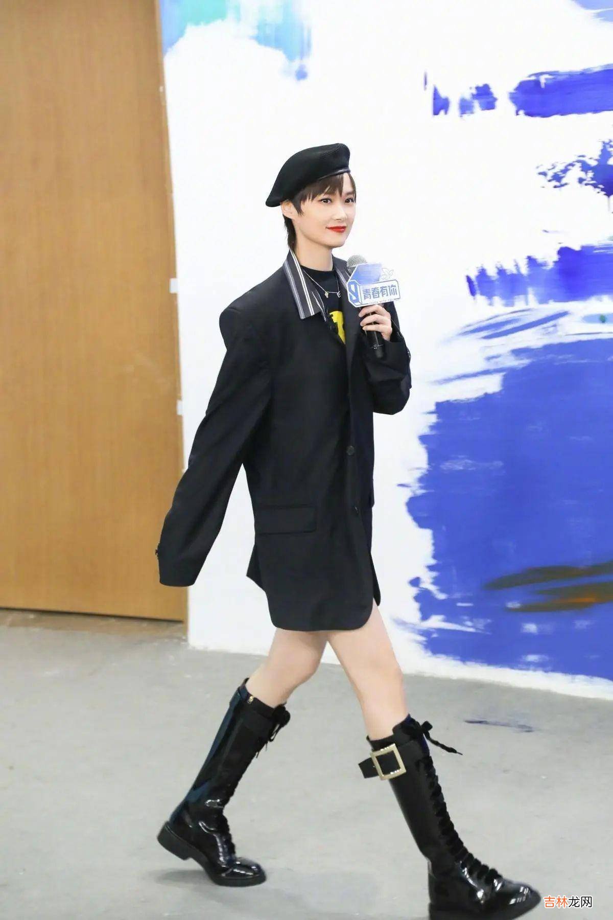 李宇春为了美挺舍得破费，穿万元西装玩下衣失踪，越来越有女人味？
