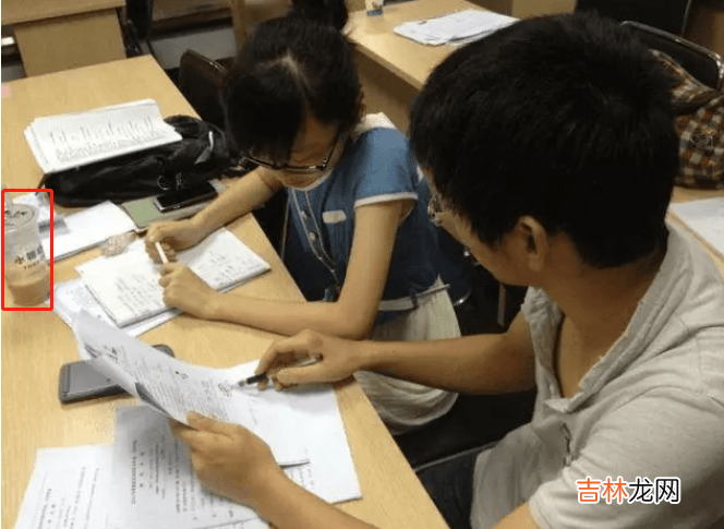 新型补课方式再度出现，取代传统补课班，教育“内卷”停不下来