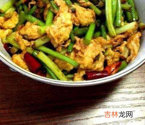 女性推荐常吃3种美食，养心安神，改善气色，好吃也不贵！