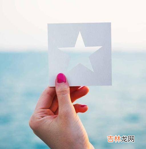生下孩子,除了抱起她还得养育她