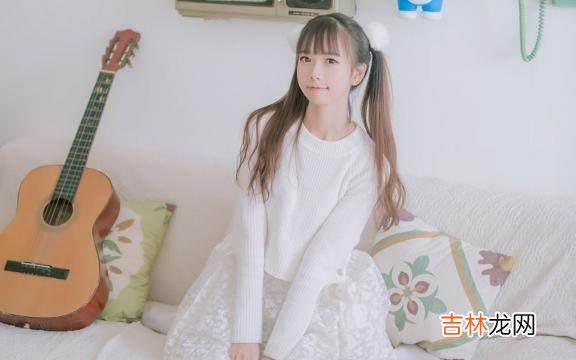 1.不管你有多不开心 离去的都是风景，留下的才是人生，走到最后的，就是对的人