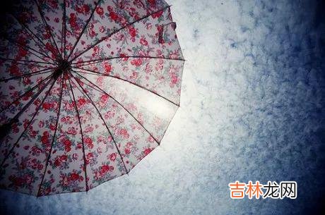 1.不主动找你 爱情最怕好起来不给对方空间，恨起来不给对方机会