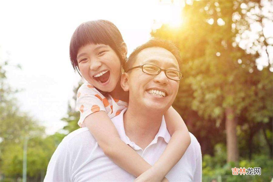 父母的过度保护，只会成为绊脚石，阻碍孩子的成长