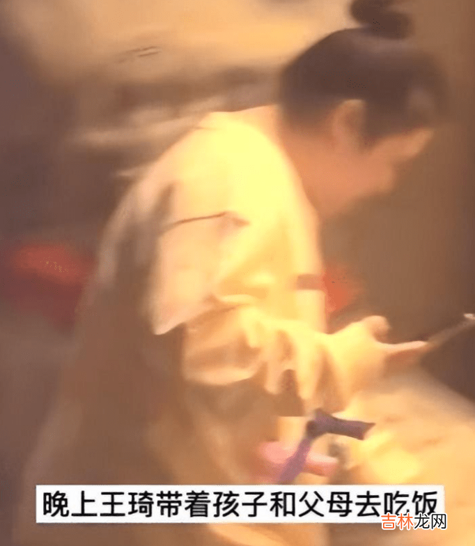 网传沈腾已与老婆分居，女方被拍独自带娃，身材变样认不出