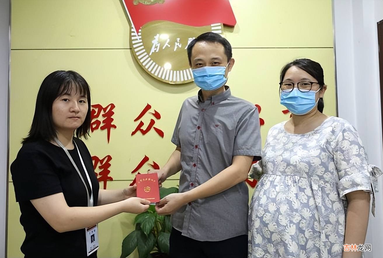 生娃真的发钱，“真金白银”不要白不要，可家长却有新的担忧