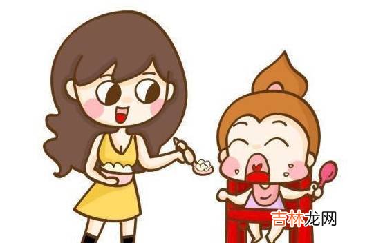 这么喂宝宝吃饭，纯属坑娃！正确姿势快get