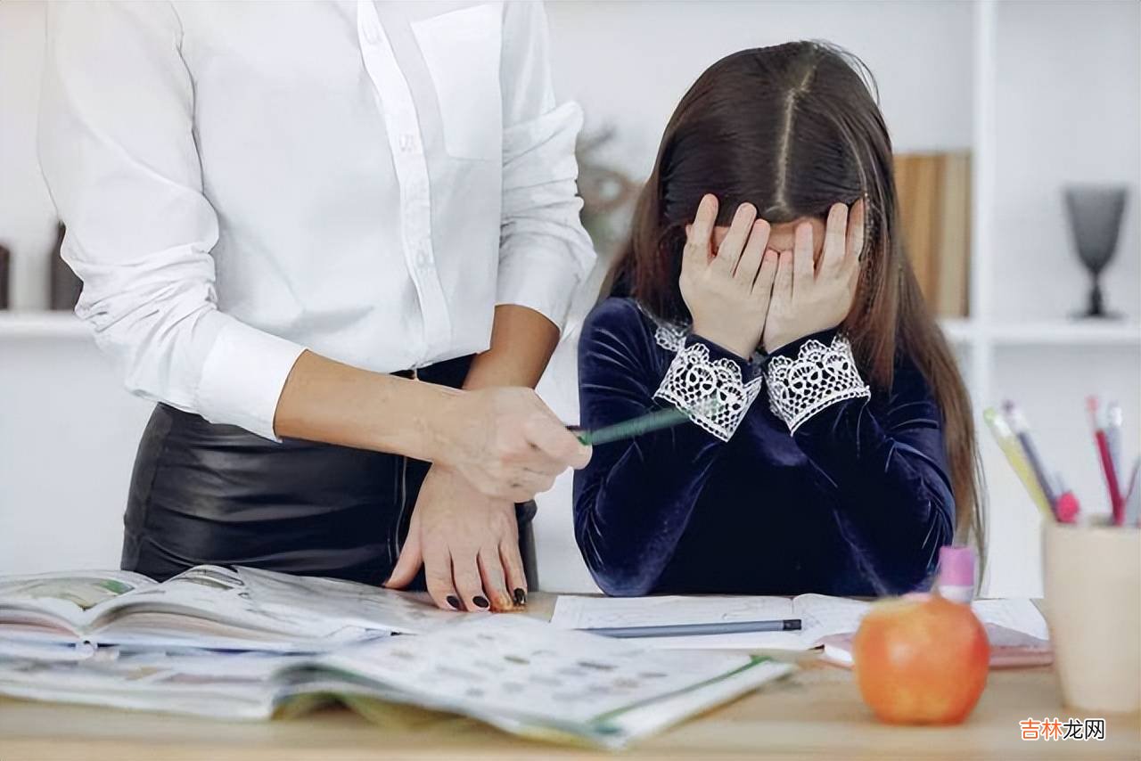 家长并不知道，孩子顺从的背后有多叛逆，如“定时炸弹”一样危险