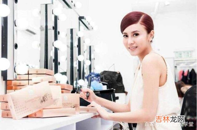 导读:两个人感情好的时候 感情再好,也不要放弃自己的事业