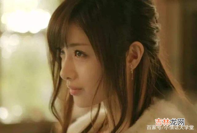 导读：都说现在的女人很现实 女孩子不是不愿意嫁给没钱的男人，而是不敢嫁给没有上进心的男人