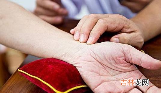 经常吸烟的男人，一般身上有4个“共性”，若中两个，请马上戒烟