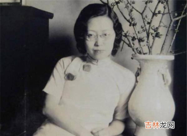 为了一块霞帔，她苦等初恋55年；闺蜜临终前：是我耽误了你们