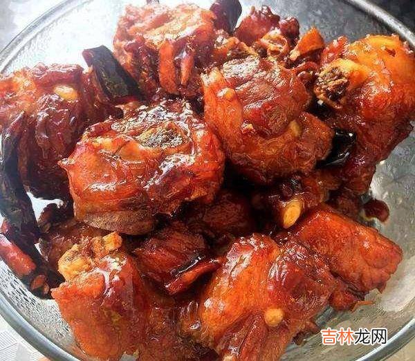 女性想要身体好，不妨吃3道美食，补血益气延缓衰老，滋补身体！