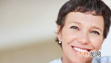进入更年期的女性，为何经常浑身酸痛？原来是“它”捣的鬼