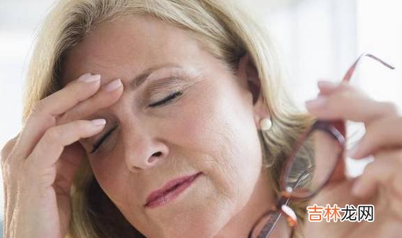 进入更年期的女性，为何经常浑身酸痛？原来是“它”捣的鬼