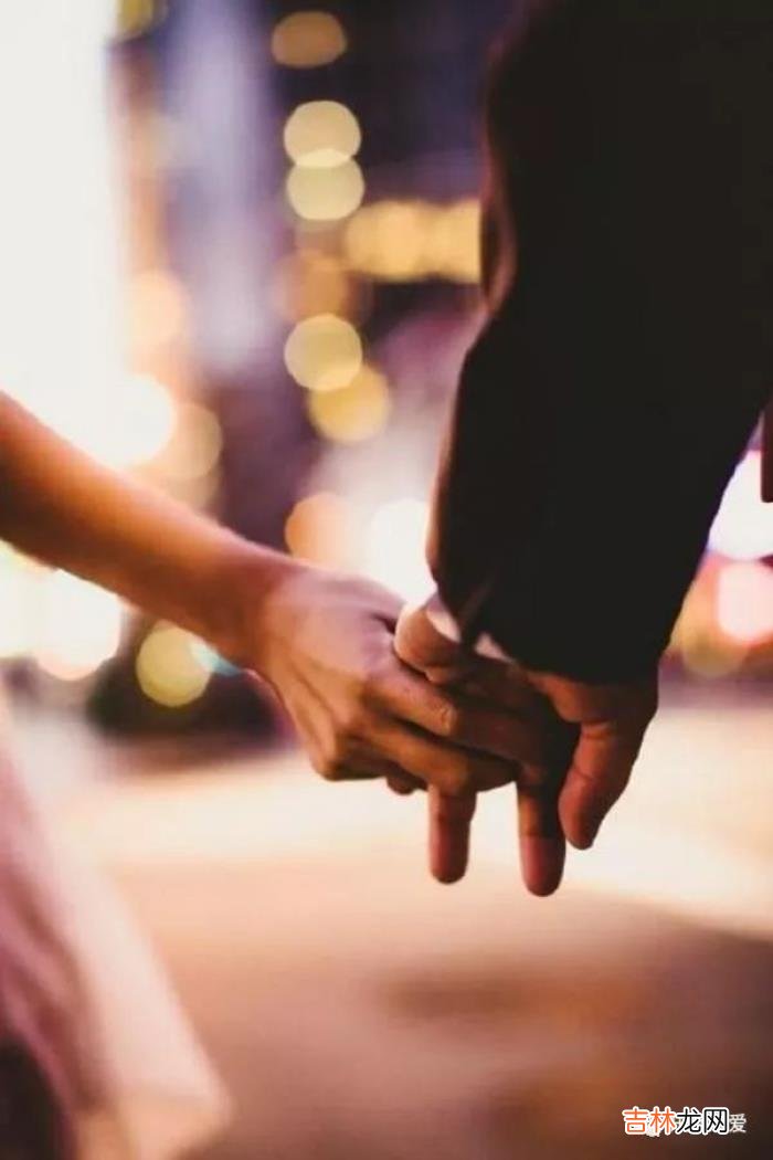 每一段感情都不可避免会产生各种各样的矛盾 恋爱关系中，女人最终遗憾分手，学会这三招，轻松挽回她的心