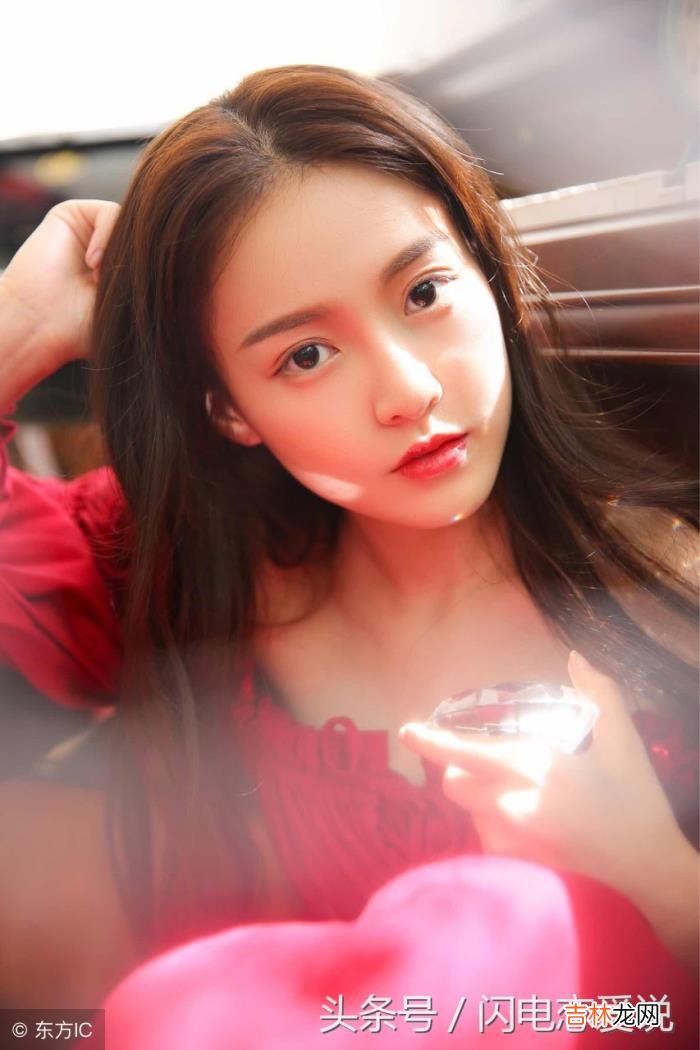 很多时候男人不坏 女生喜欢给自己伪装一个假象，让大家以为她很完美，很独立
