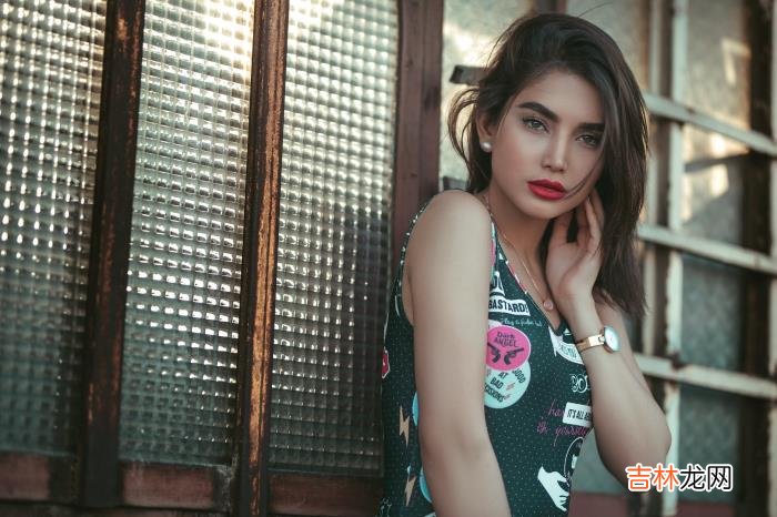 你幻想当中的理想婚姻生活是不是这样的？每天醒来最开心的就是第一眼能看到爱人就在自己身边 异地夫妻感情长久有这三个法宝，缺一不可