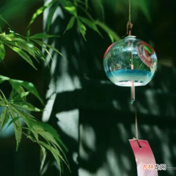 恨不相逢未嫁时。|恨不加限度的爱，无法走进现实的时候，更不可能超越现实