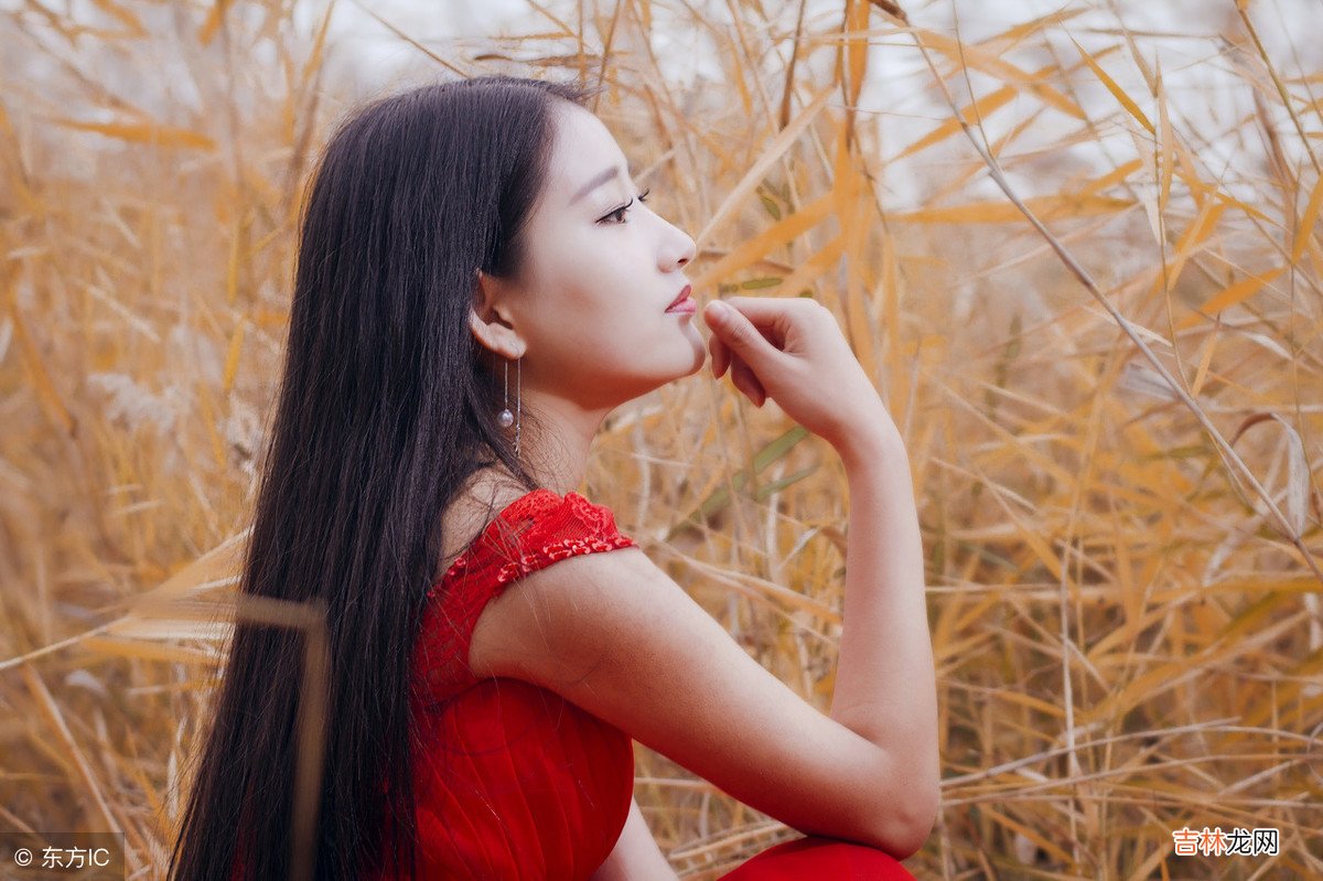 男人背后有一个优秀的妻子,足以让男人更轻松的应对生活的压力