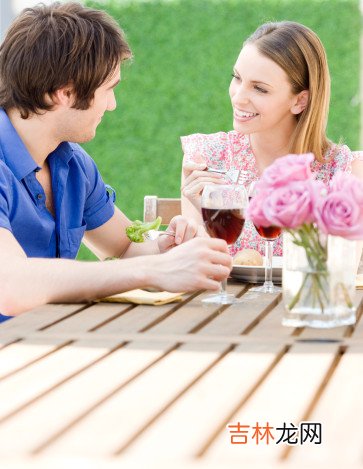 导语:在茫茫人海中遇见你的那个他是非常不容易的 做到这四点,你的婚姻和爱情一定能够长久