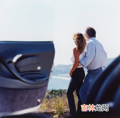 导语:结婚都是一件非常重要的事情 除了家庭和工作,女人也不能忘了自己的闺蜜