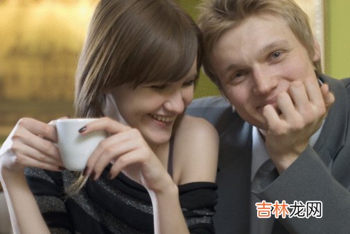 导语：大家都说 真正相爱的人不算账，可生活当中，有几对情侣能真的潇洒？