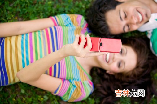 导语：大家都说 真正相爱的人不算账，可生活当中，有几对情侣能真的潇洒？