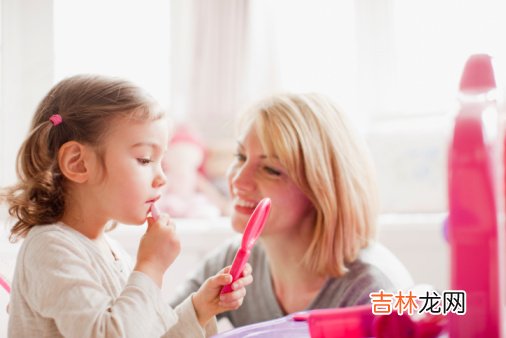 导语：守住婚姻需要智慧 守住婚姻需要智慧，聪明的女人不言不语，但是心思细腻