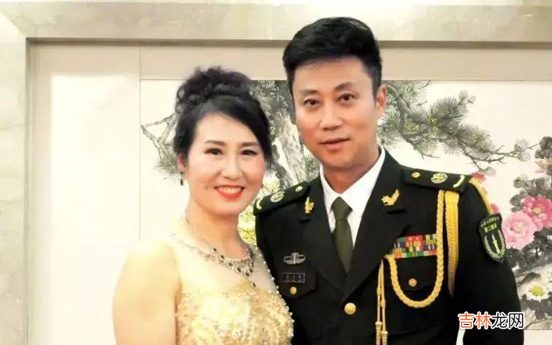 军旅歌手耿为华：再婚娶粉丝，结婚15年被抛弃，52岁仍未婚