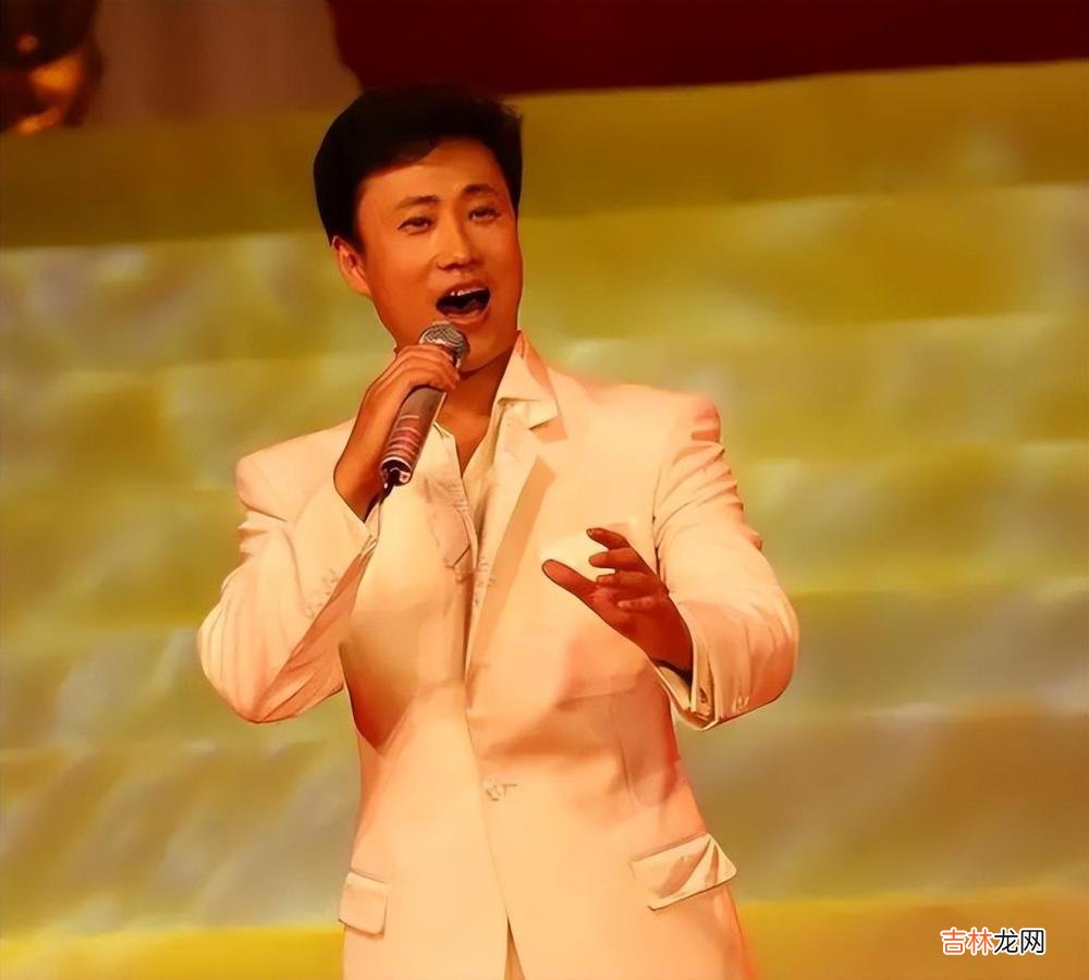 军旅歌手耿为华：再婚娶粉丝，结婚15年被抛弃，52岁仍未婚