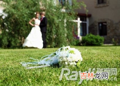 导语：在恋爱关系中 爱情中的激情期最长可以维系多久？