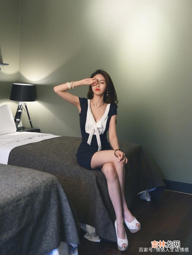 人在红尘,何必揭穿别人的世界,身在乾坤,何必过问太多的是非