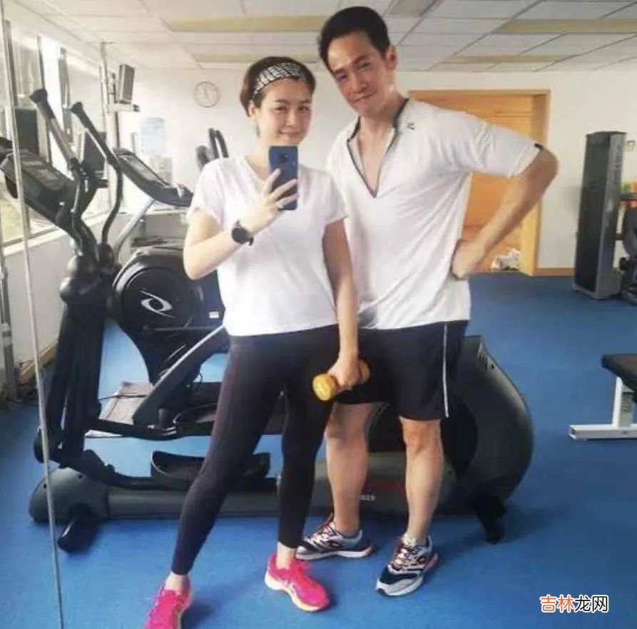 四年抱三，结婚九年依旧甜蜜，他们的婚姻有哪些保鲜秘诀