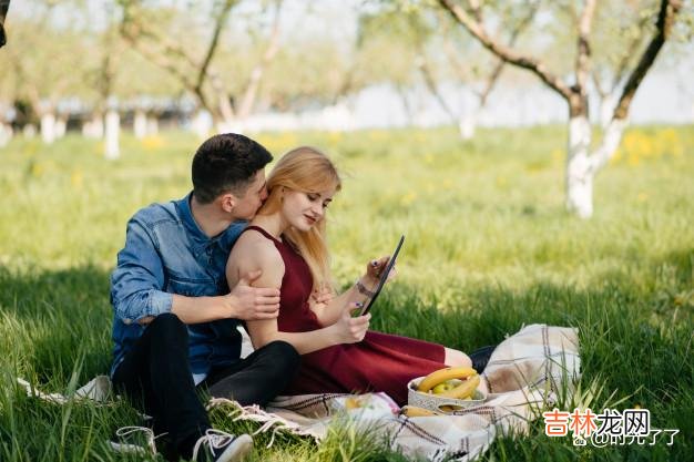 Chapter01男人和女人之间的感情 女人要懂得,“低投入”的男人,往往会让你爱到欲罢不能