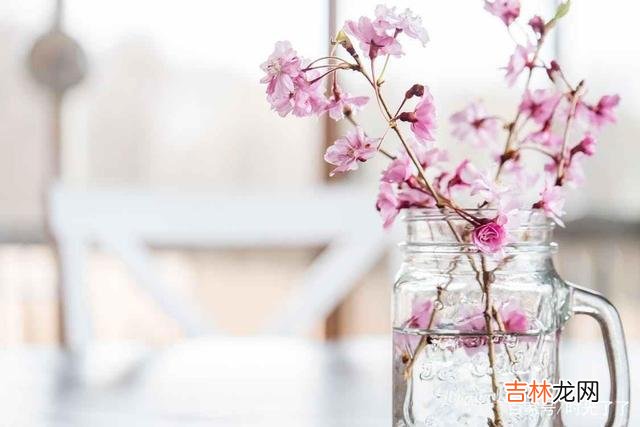 很多女人都不明白 一个男人，越是深爱你，越是在乎你