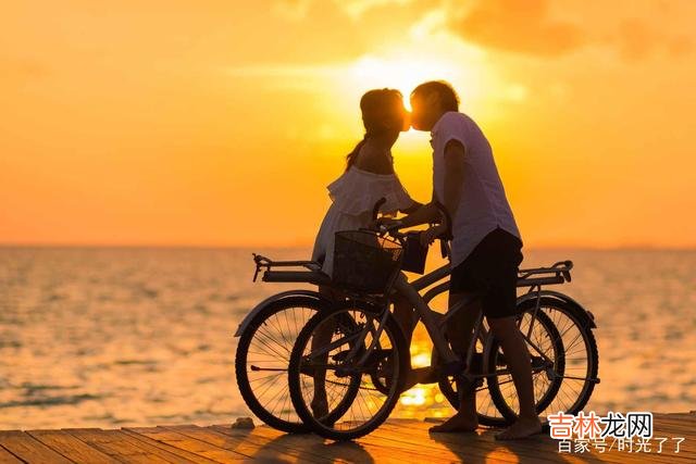 木心先生曾经说过：爱情 中年女人对你动情的昵称，从来不是“宝贝”
